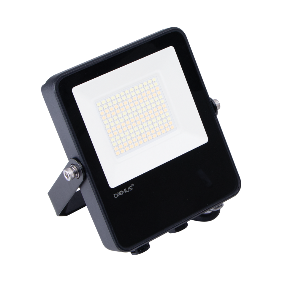 BLAZE-PRO 50/70/100W LED BOX FLOODLIGHT F&P BLK