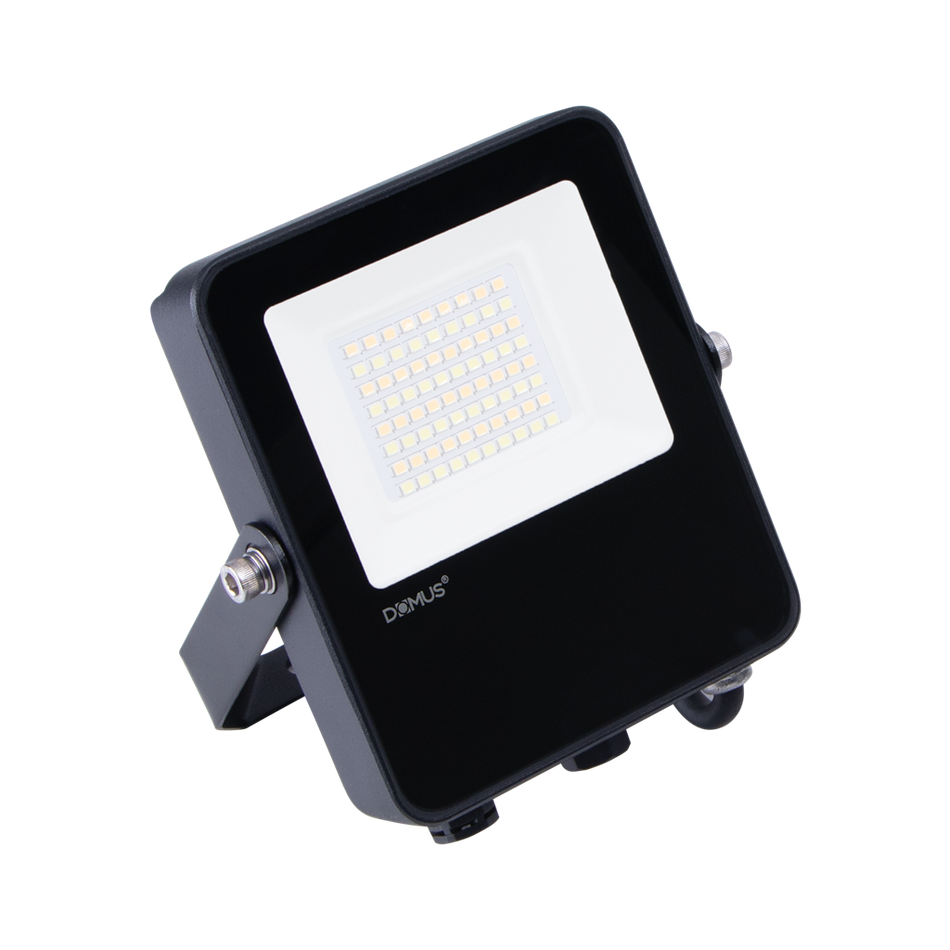 BLAZE-PRO 20/30/50W LED BOX FLOODLIGHT F&P BLK